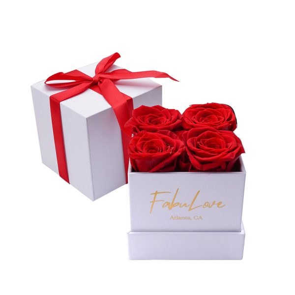 32_fb4f878a-0c49-4130-b9f5-a0321091a85a.jpg Eternal Rose Present Bouquet